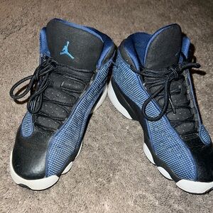 Jordan 13s size 5 grade school